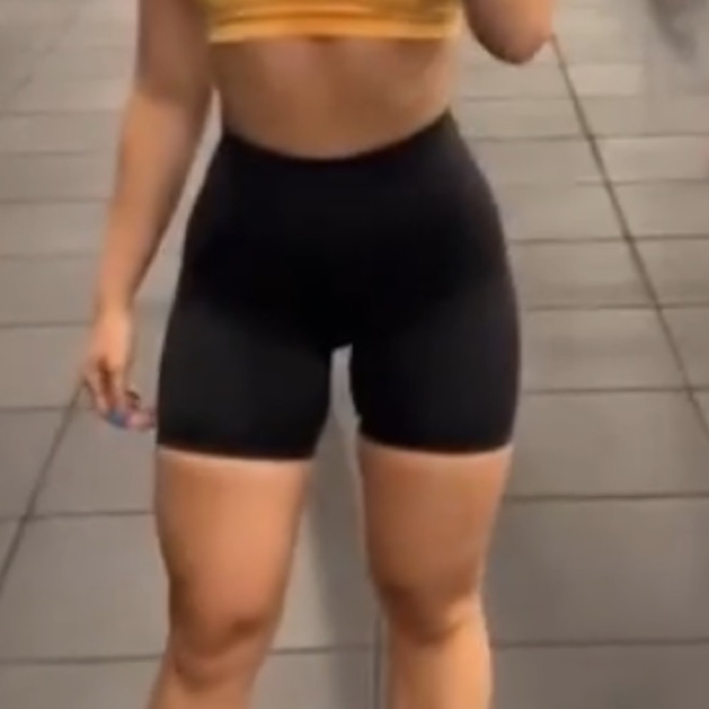 Lululemon biker shorts